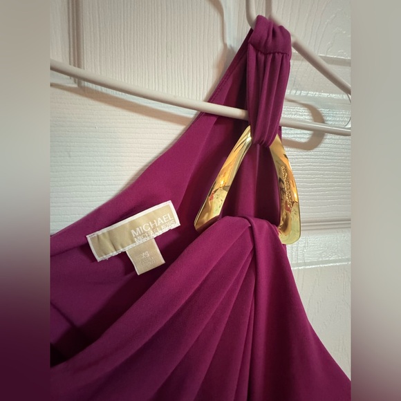 Michael Kors One Shoulder Fuchsia Dress - Picture 2 of 4